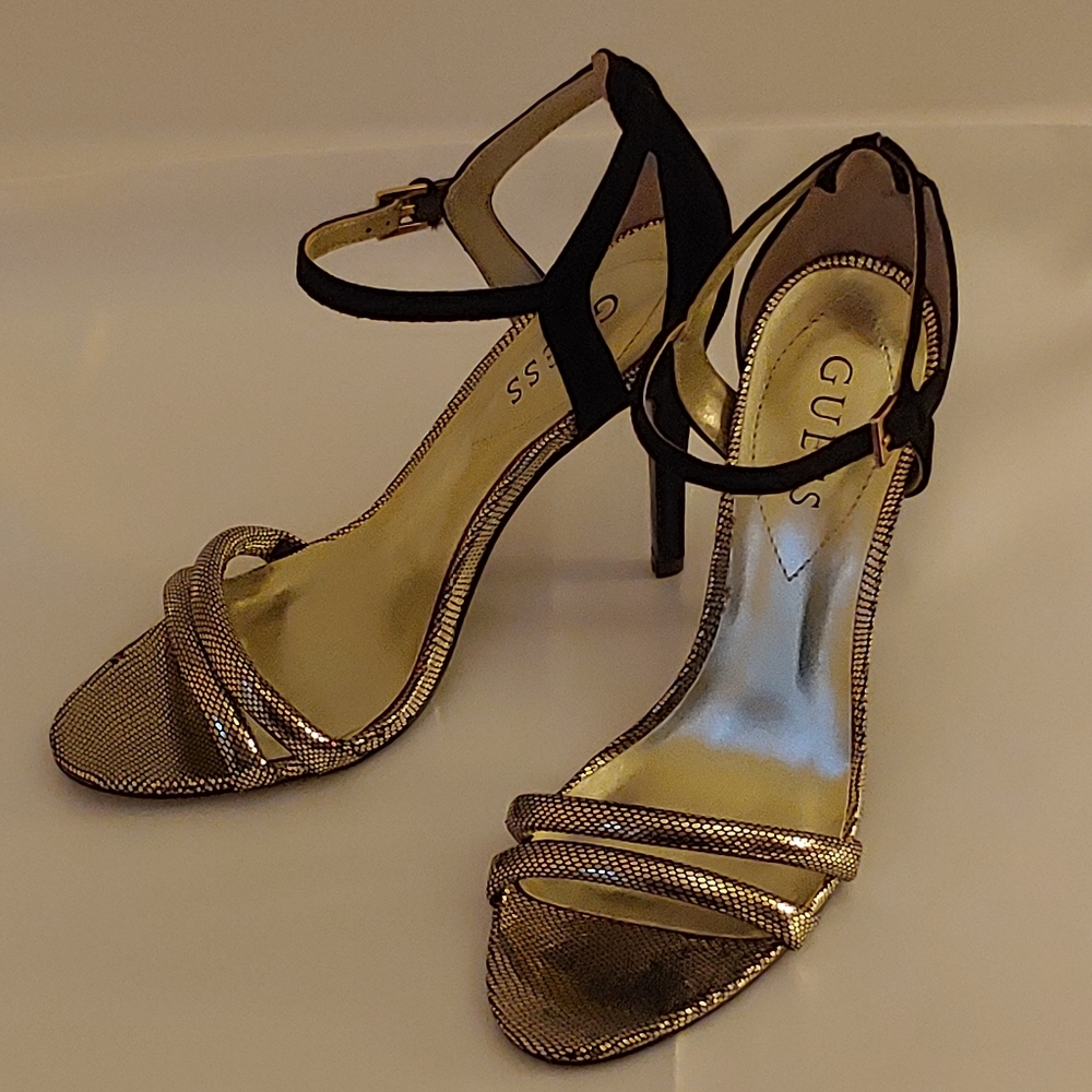 👠 Open-toed Strappy sandal Gold Black Suede
